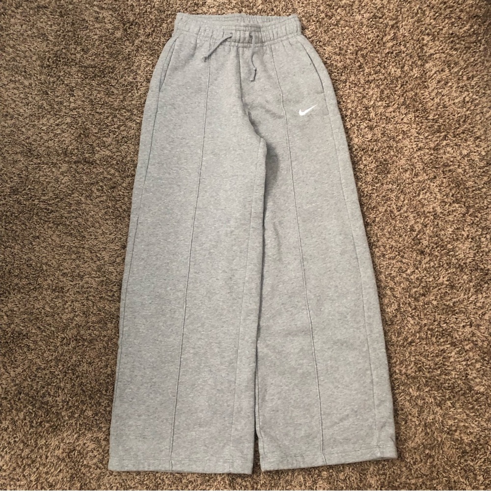 Nike wide leg sweatpants